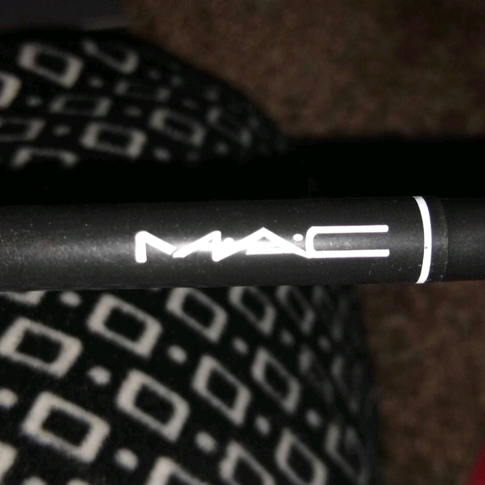 M•A•C TECHNAKOHL Liner Eye-Liner Kajal Black